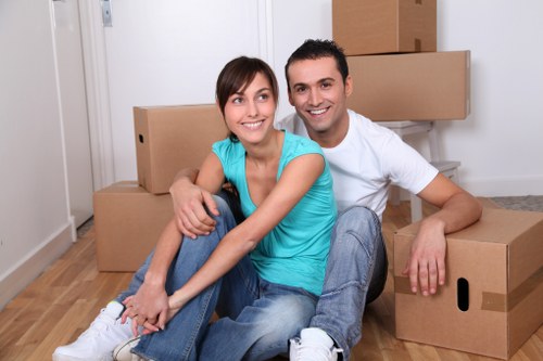 Local Twickenham man with van arranging a value-focused move