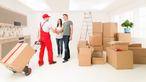 Local van removal for flats and houses in Twickenham