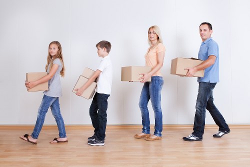 Packing and loading help for a Twickenham move