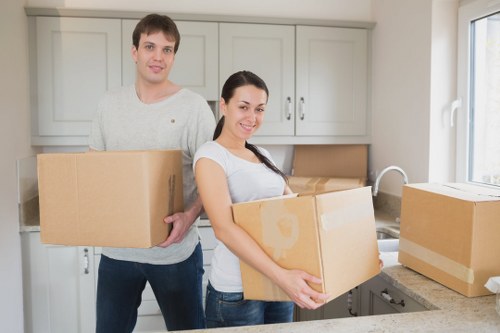 Practical truck hire vehicle suitable for furniture and boxes in Twickenham
